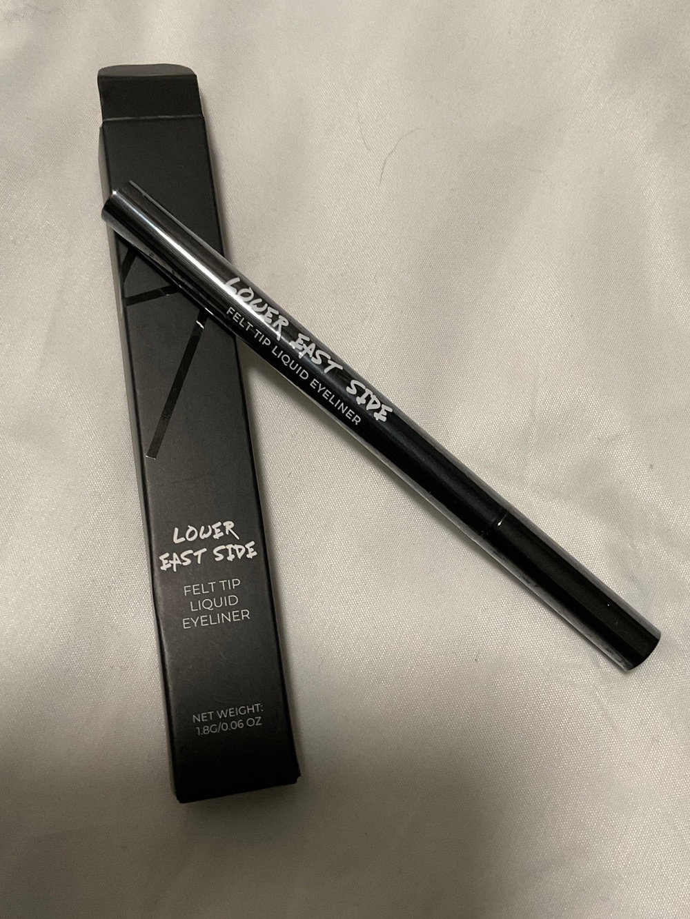 LOWER EAST SIDE Black Felt-Tip Liquid Eyeliner